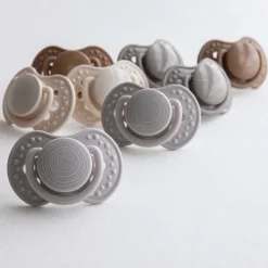 Difrax LOVI Fopspeen 18+M Harmony Grey