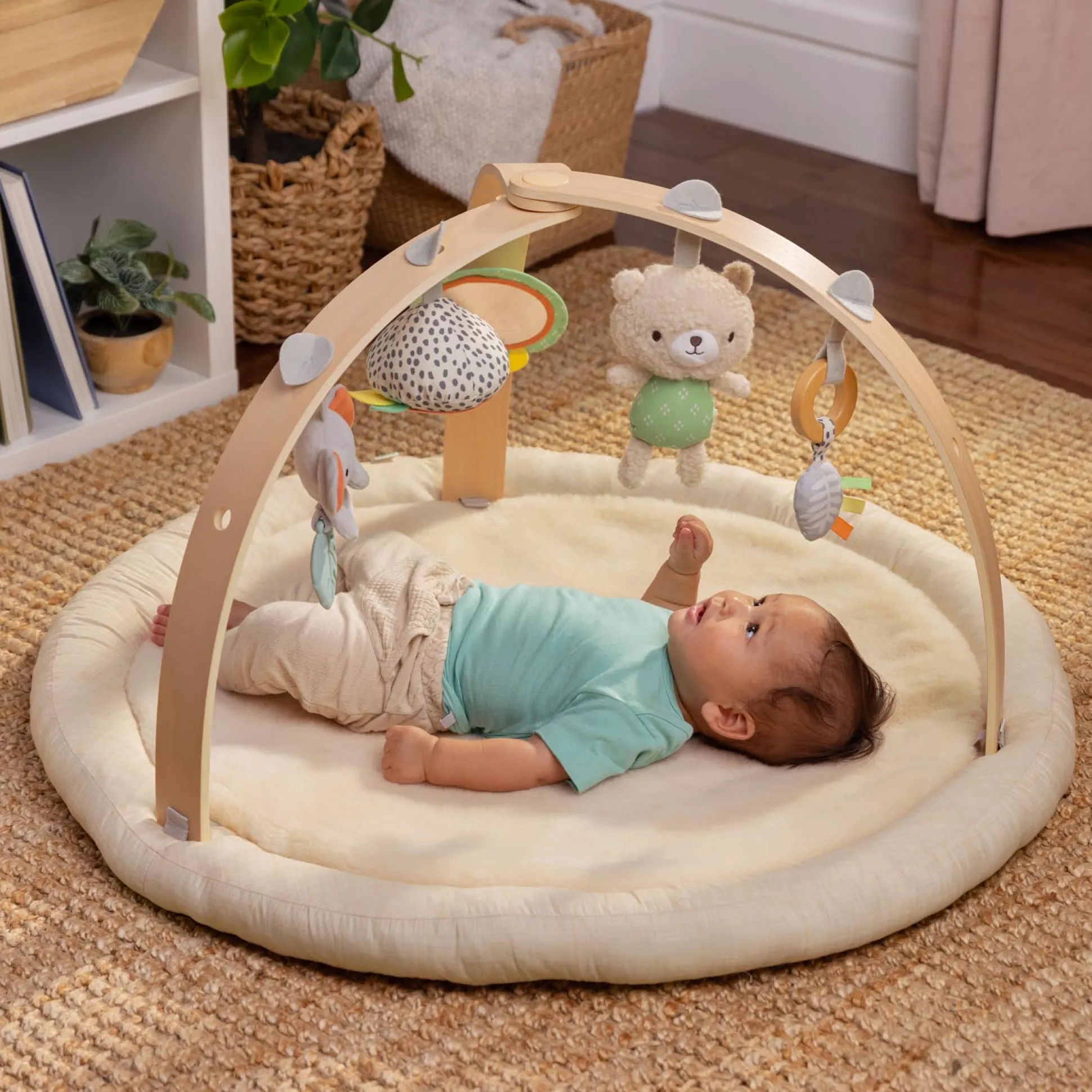 Ingenuity Every Season activity gym Beigebrown