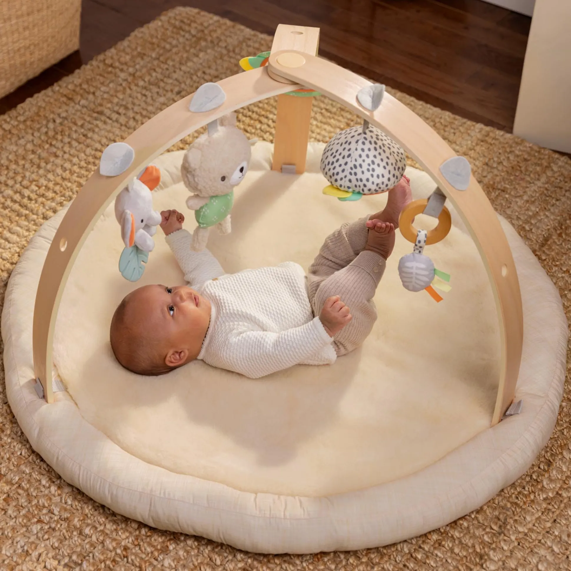 Ingenuity Every Season activity gym Beigebrown