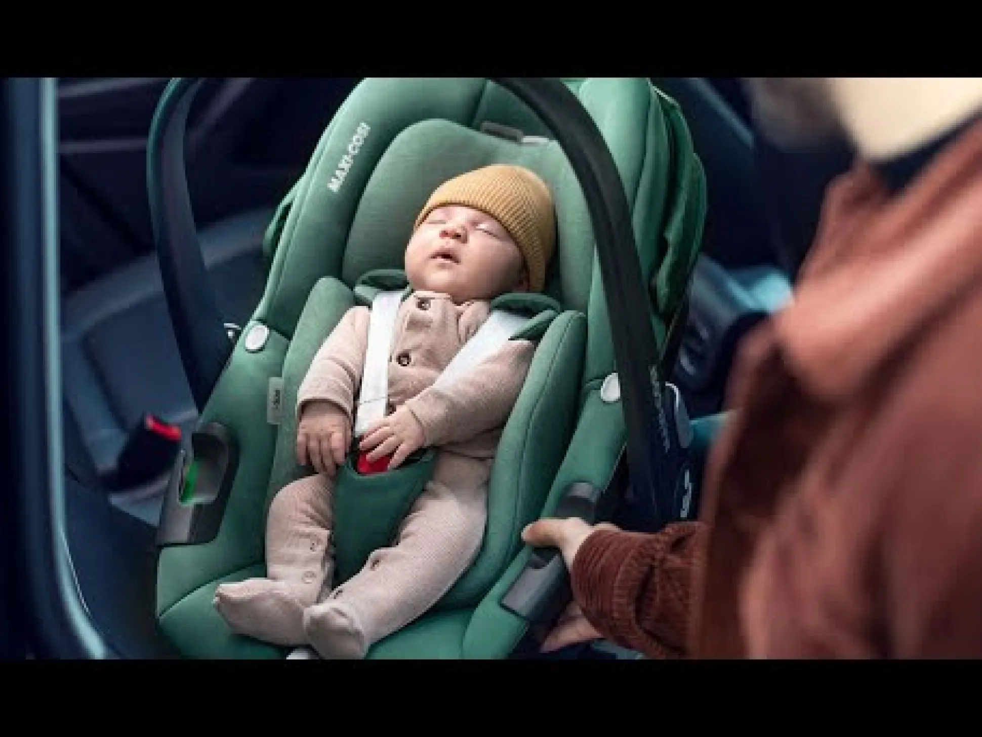 Maxi-Cosi Pebble 360 i-Size Essential Graphite