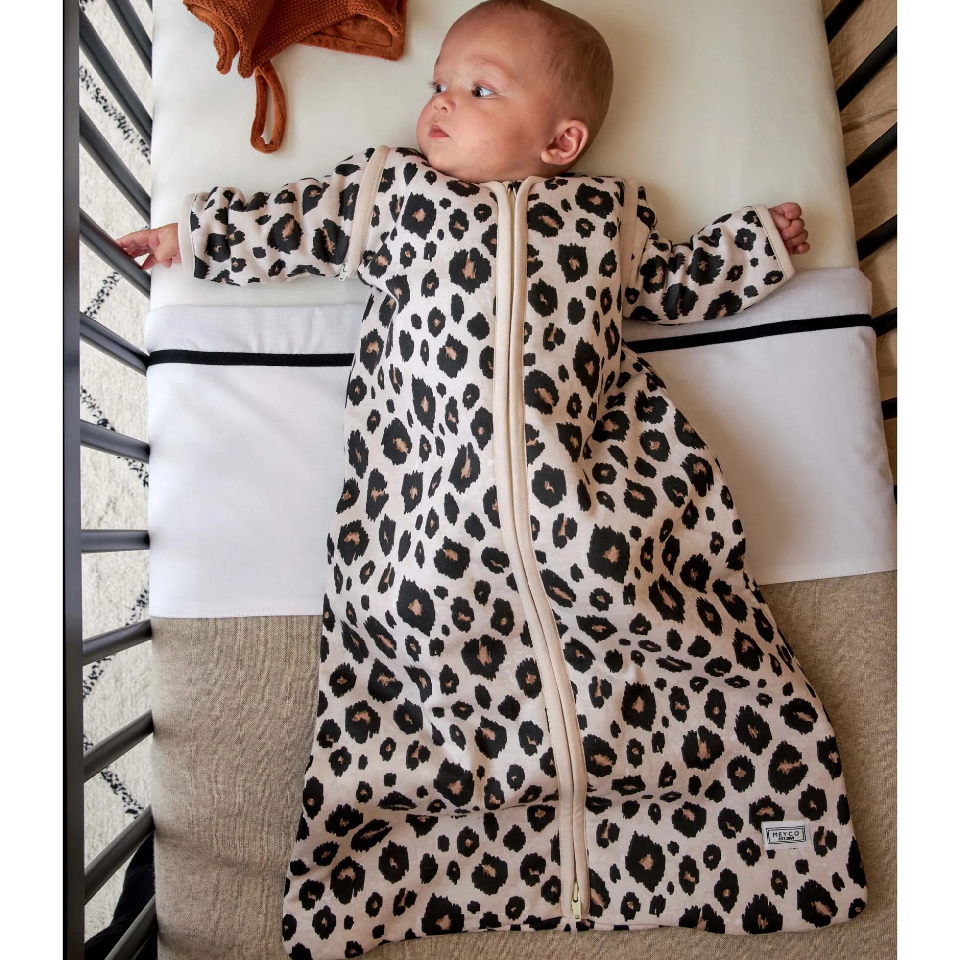 Meyco ledikantdeken sand melange bruin