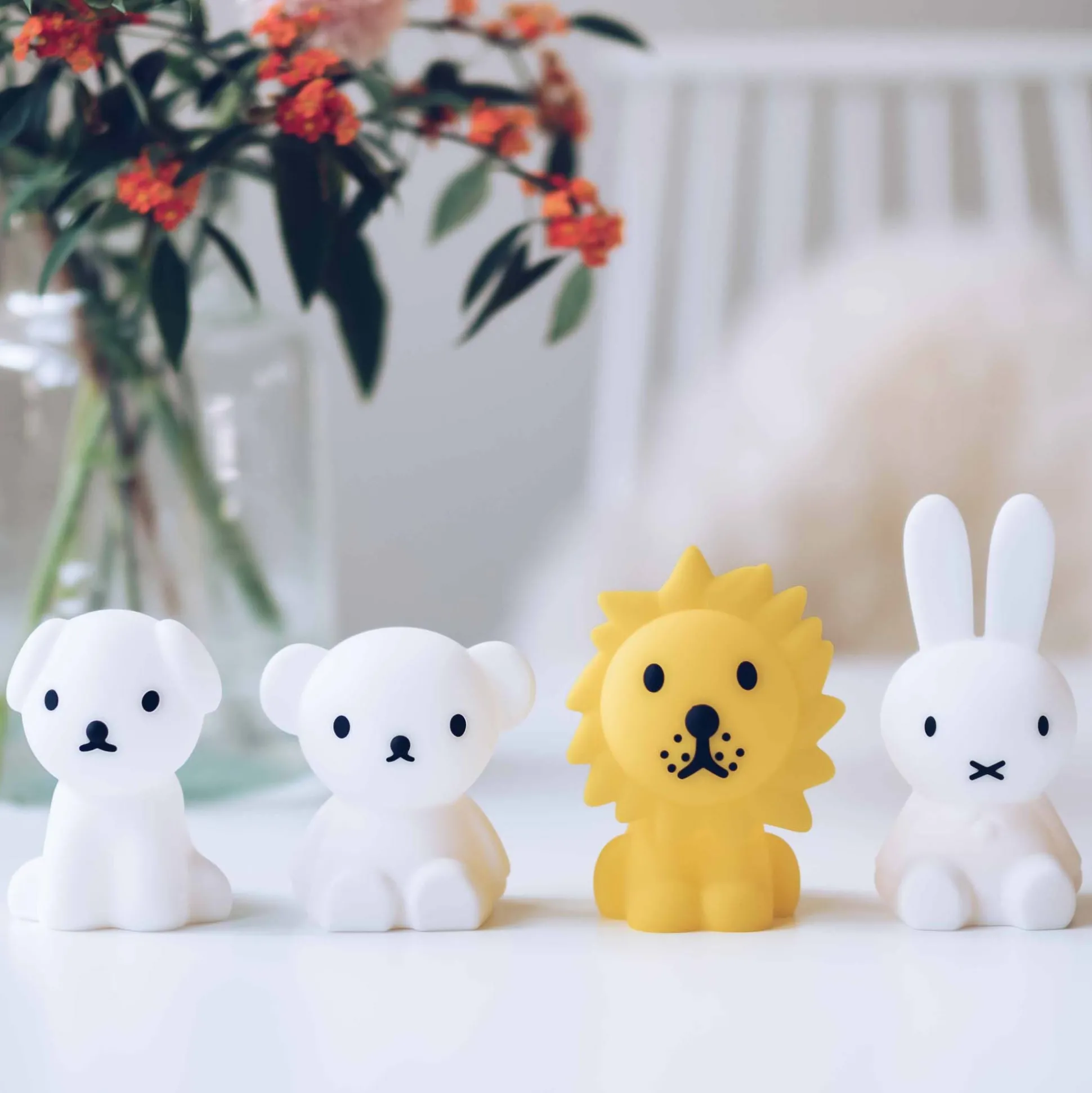 Mr Maria lampje nijntje 15cm wit