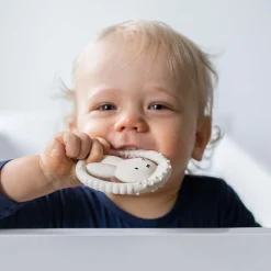 Nijntje bijtring van natuurlijk rubber wit