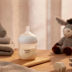 Philips Avent Natural Flesspeen 6M+ transparant