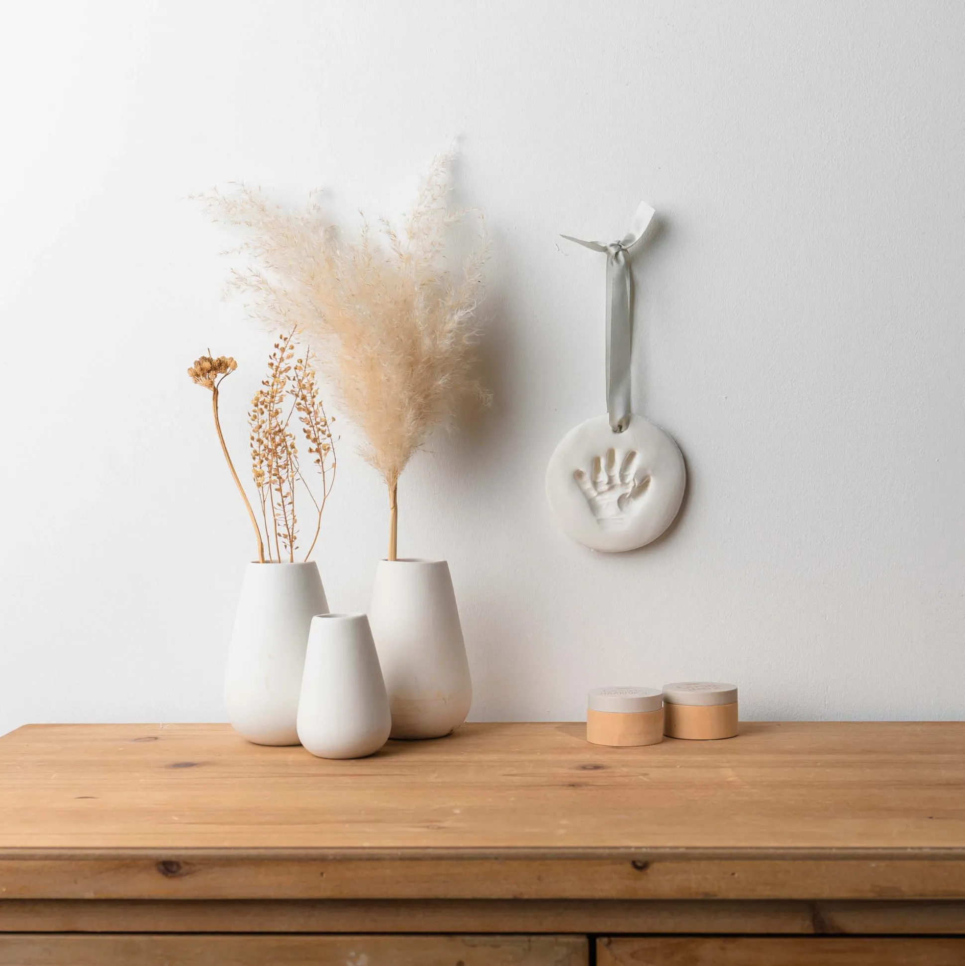 Prénatal gipsafdruk hanger White