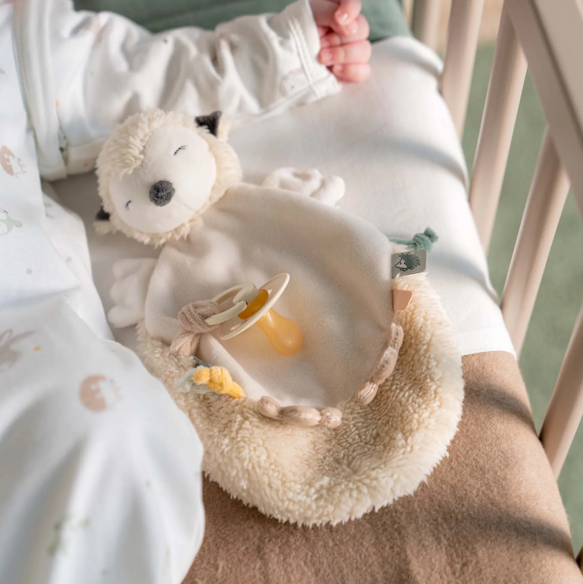 Prénatal knuffeldoekje Kleine Vriendjes wit