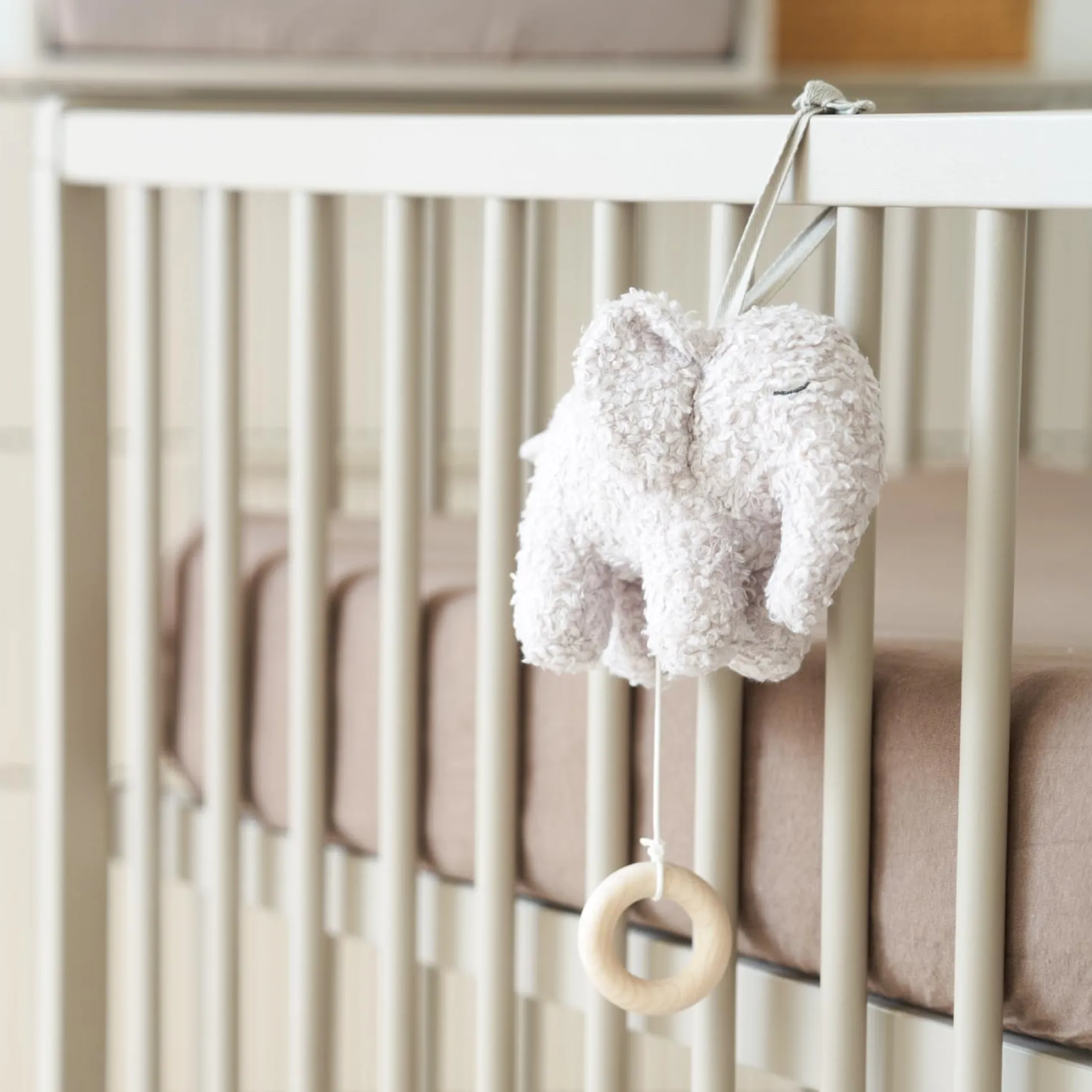 Prénatal muziekdoosje Otis de olifant Grey