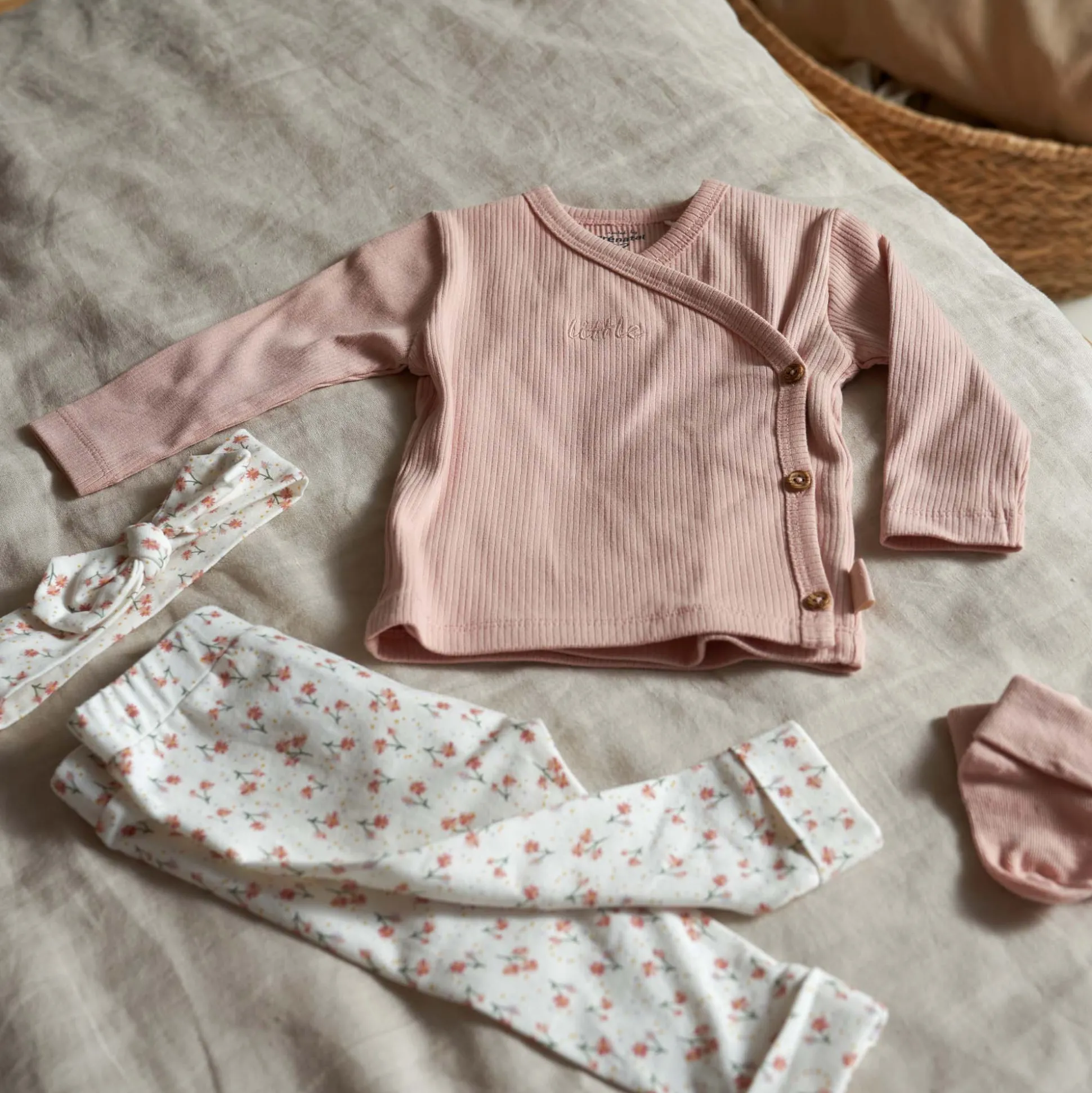 Prénatal newborn shirt rib lange mouwen effen roze