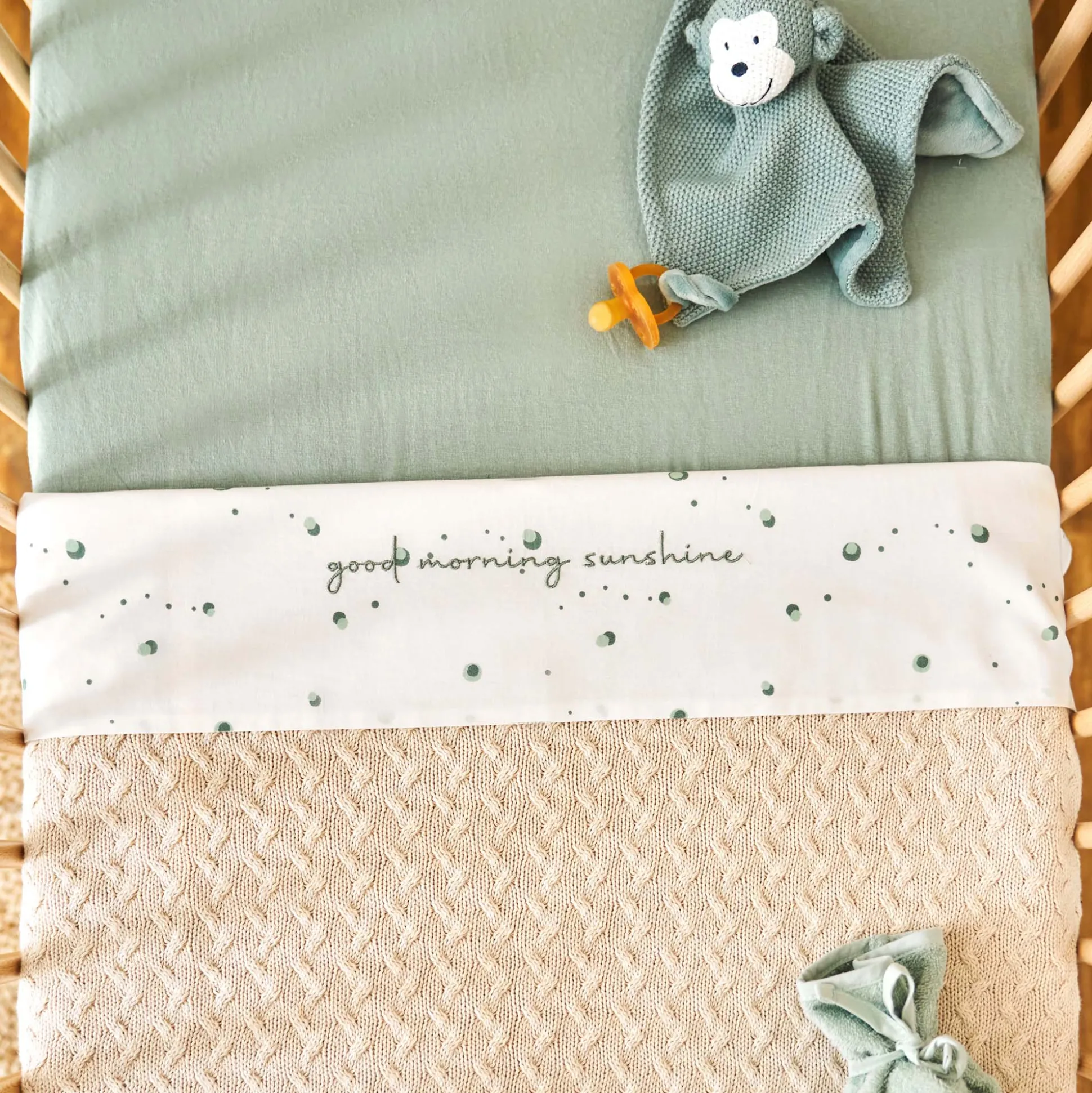 Prénatal wiegdeken beige