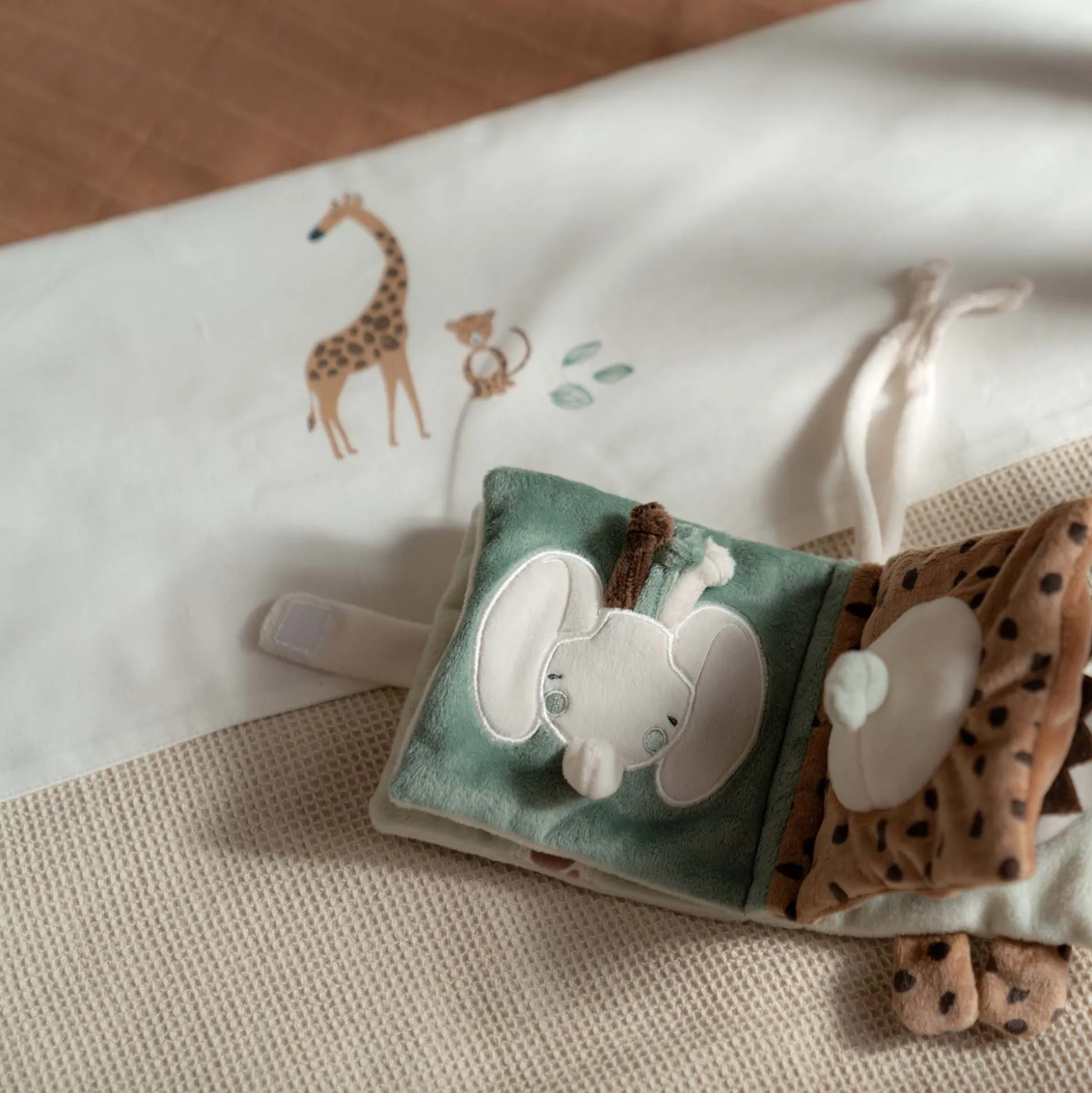 Prénatal wieglaken Savanne wit