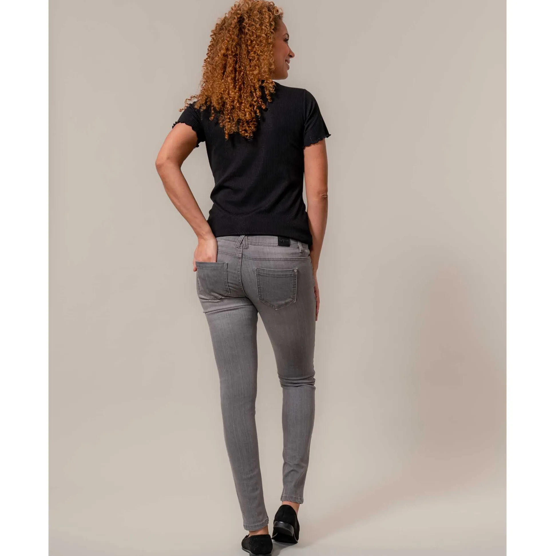 Prénatal zwangerschapsshirt korte mouwen effen zwart